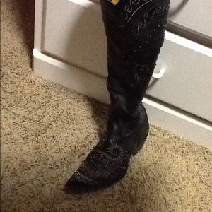 Old Gringo tall embroidered boots. Sz 7